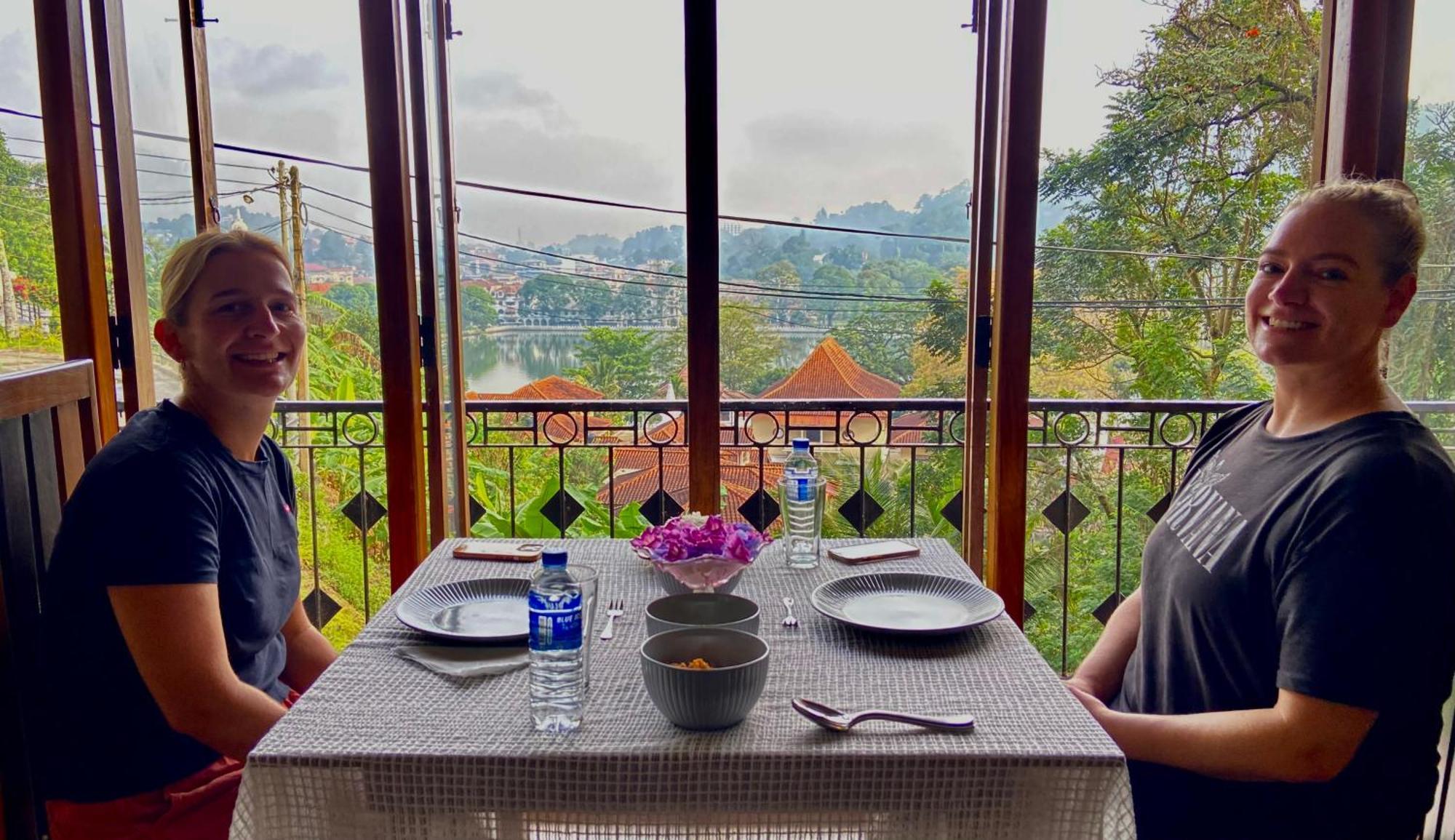 Sesatha Lake Kandy Exterior photo